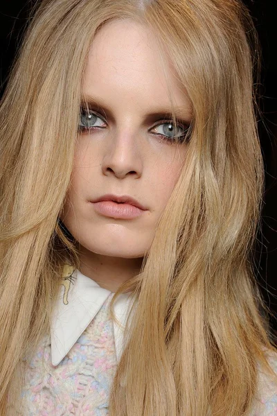 Look 2